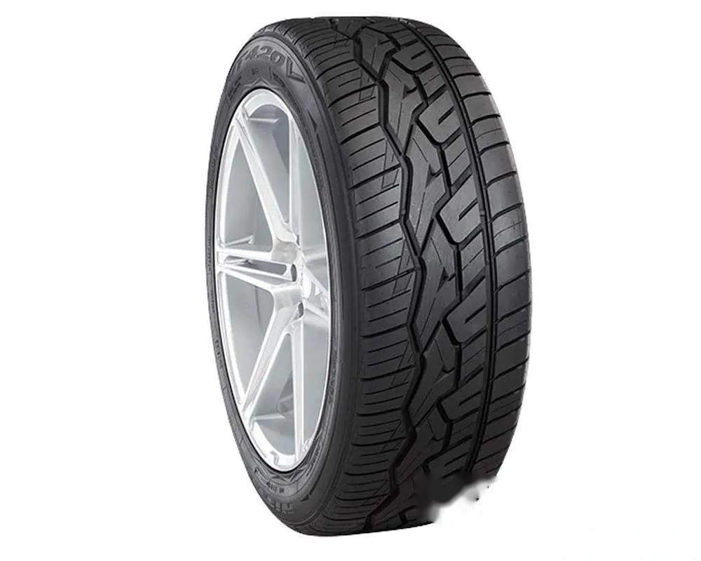 Nitto NT420V Tire 265/40R22 106V XL