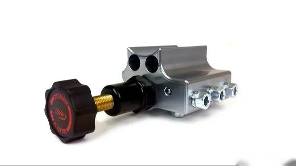 Baer Brake Systems Remaster Adjustable Proportioning Valve, Gray, Left Port
