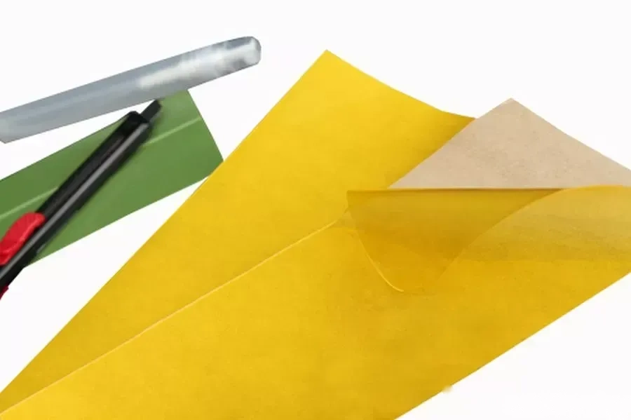 Lamin-X Two 24" x 32" Yellow Universal Film Covers